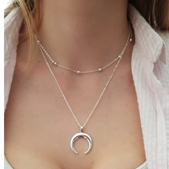 Jewelry - 3/$30 CRESCENT MOON SILVER LAYERS NECKLACE